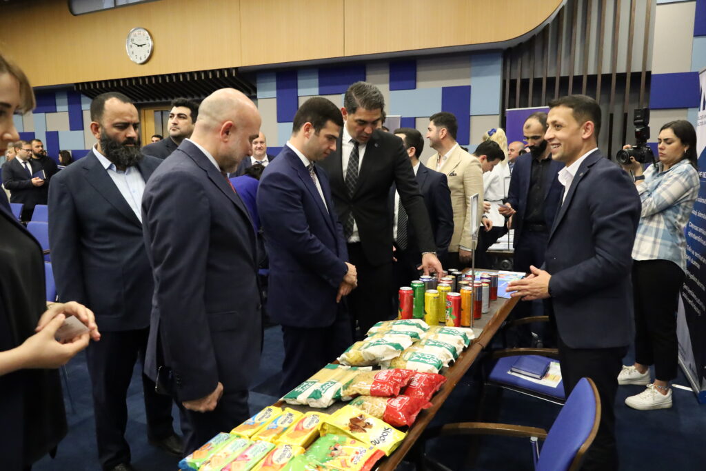Avrora Group приняла участие в форуме-выставке «Мир бизнеса — Вершина 100 лет 3»